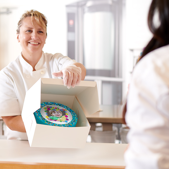Cakes.com | Personalized Online Cake Ordering with Local Bakeries